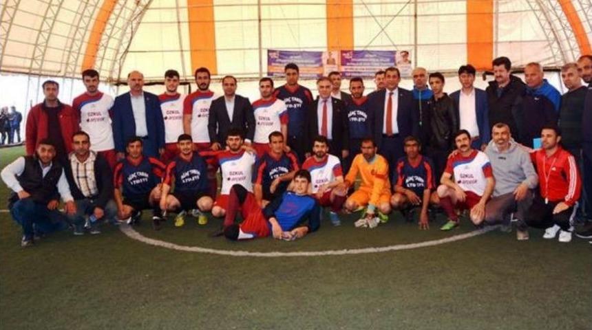 Turnuvanın Başlangıç Vuruşunu Atilla Yaptı