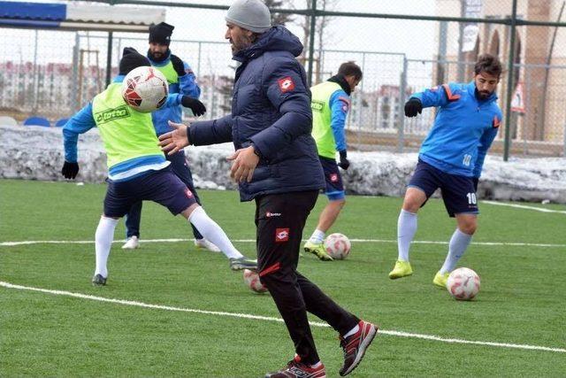 Mavi-beyazlılar Sivas Maçına Kilitlendi