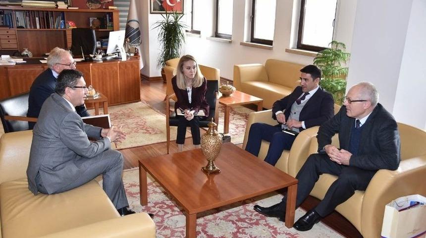 Rus M&uuml;steşardan, Başkan Tiryaki&rsquo;ye Ziyaret