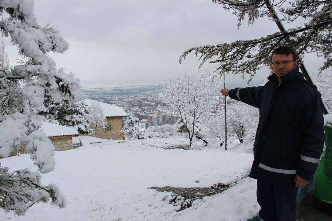 K&uuml;tahya&rsquo;ya Mart Karı
