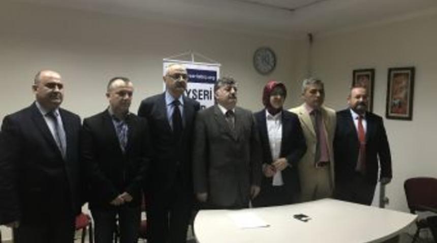 Kayseri Tabip Odası Başkanı H&uuml;seyin Per, "hekimler Mecburi Hizmet Y&uuml;k&uuml;ml&uuml;l&uuml;ğ&uuml; Altında Eziliyor"