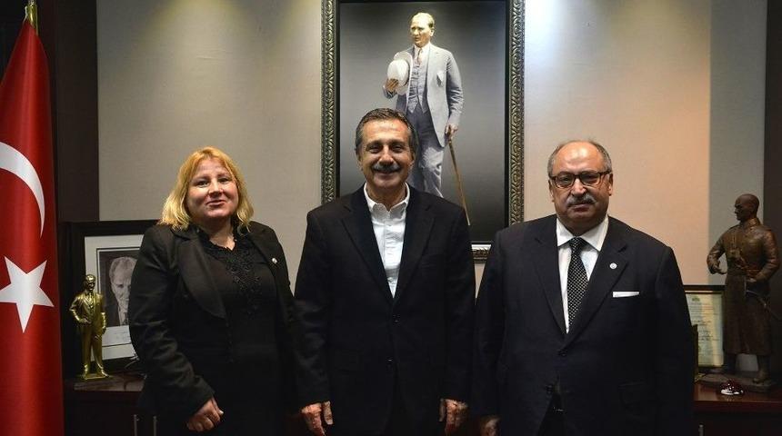 Kamu-der Genel Başkanı Baştuğ, Başkan Ata&ccedil;&rsquo;ı Ziyaret Etti