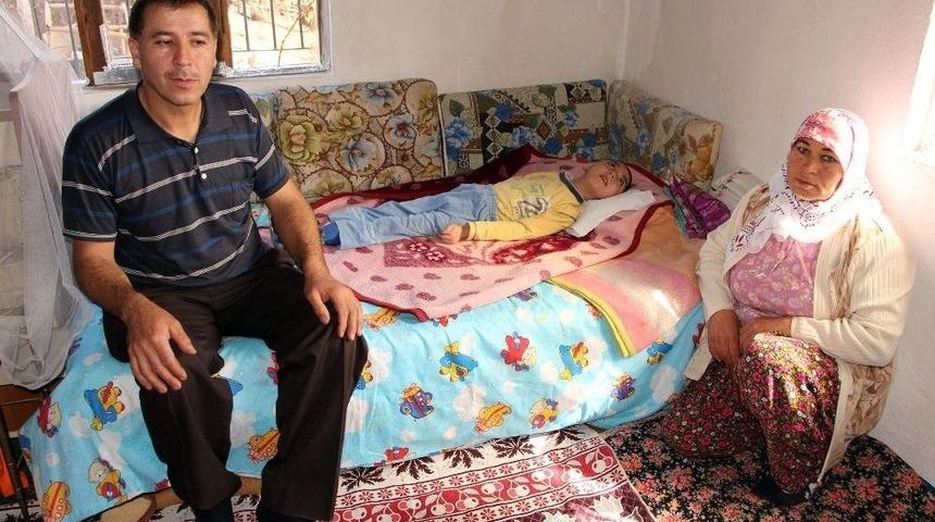 Gen&ccedil; Annenin, Engelli &Ccedil;ocuğunun İla&ccedil; Parasını Alıp Ka&ccedil;tığı İddiası