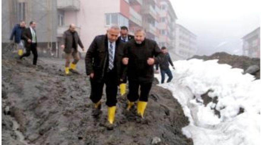 Ankara&rsquo;dan Gelen Heyet, Zeynel Bey Yerleşkesinde İncelemelerde Bulundu