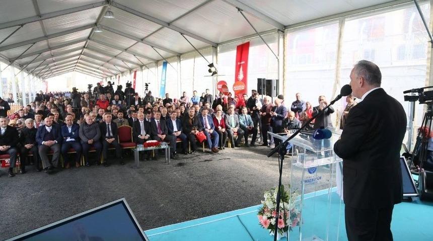 Başkan Topbaş M&uuml;jdeyi Verdi: "emin&ouml;n&uuml;&rsquo;nden Ey&uuml;p&rsquo;e Tramvay Geliyor"