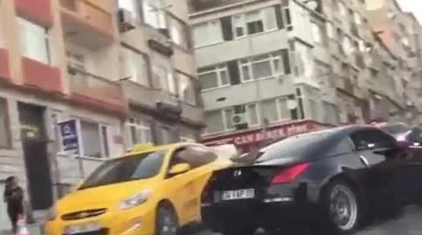 (&ouml;zel Haber) Trafik Magandası Hastaneler B&ouml;lgesinde Drift Yaptı