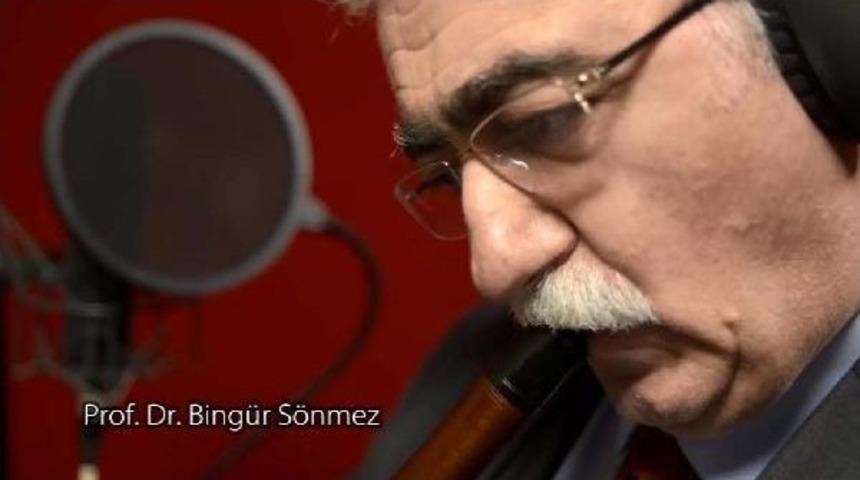 İki Profes&ouml;r, Sağlık &Ccedil;alışanlarına Karşı  Şiddete Dur Demek I&ccedil;in Şarkı S&ouml;yledi