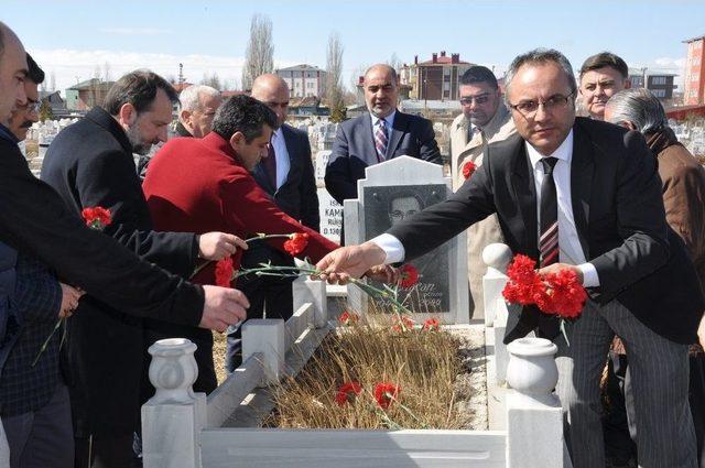 Gazeteci Daşdelen Mezarı Başında Anıldı