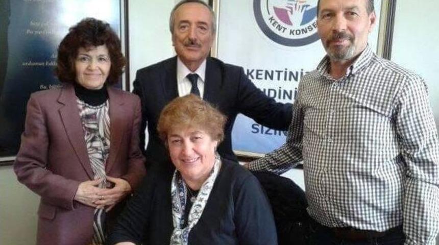 Öğretim Üyelerinden Kitap Ve Eser Bağışı