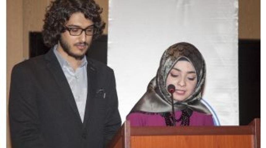 Hakkari &Uuml;niversitesi İstiklal Marşı Programı D&uuml;zenledi