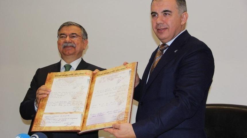 Bakan Yılmaz&rsquo;dan Partili Cumhurbaşkanlığına Abd Ve İn&ouml;n&uuml; &Ouml;rneği