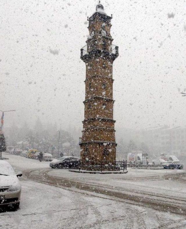 Yozgat’Ta Kar Yağışı