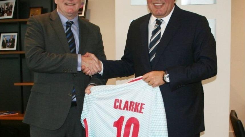 İngiltere Futbol Federasyonu&rsquo;ndan Demir&ouml;ren&rsquo;e Ziyaret