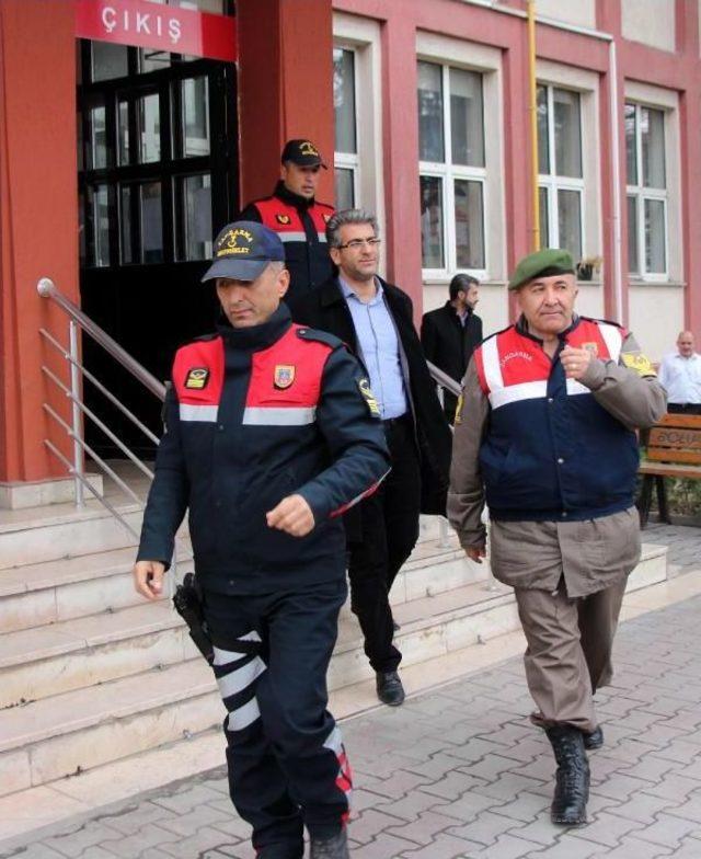 Hdp Milletvekili Geveri, Abant'ta Gözaltına Alınıp Serbest Bırakıldı (2)- Yeniden