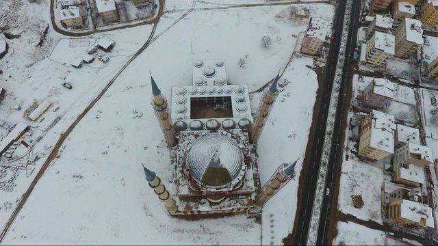 Mart Karı, Nevşehir’i Beyaza Bürüdü