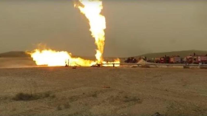 Suriye'de Boru Hattındaki Yangın Tank Atışlarıyla S&ouml;nd&uuml;r&uuml;ld&uuml;