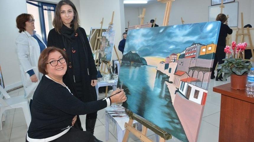 İzmek Resim Kursu B&uuml;y&uuml;k İlgi G&ouml;r&uuml;yor