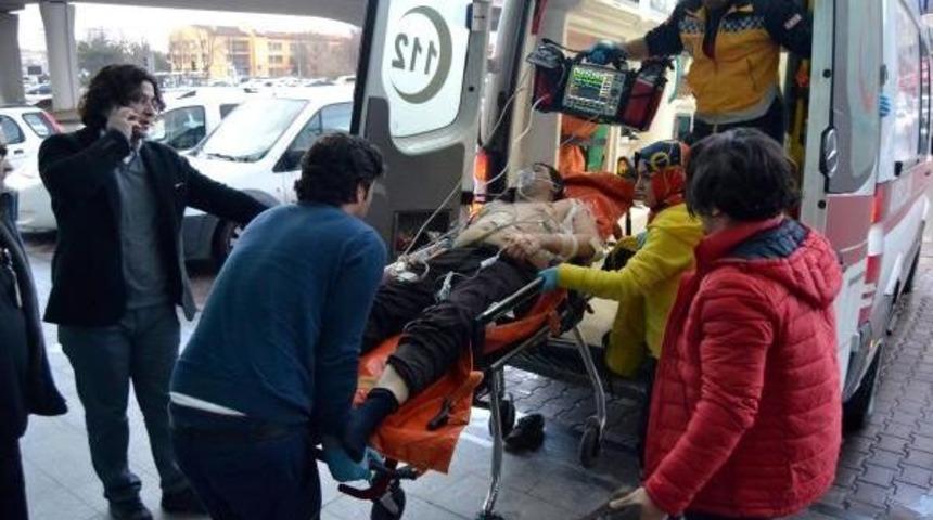 Markette Sıra Bekleme Kavgası: 1 Ağır Yaralı