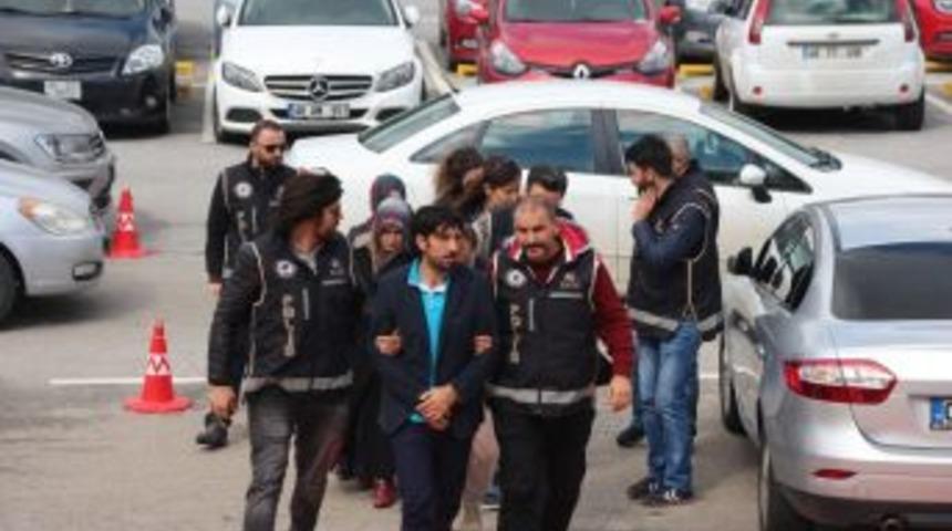 Bodrum’da Fetö Şüphelisi 2’si Kadın 4 Kişi Adliye Sevk Edildi