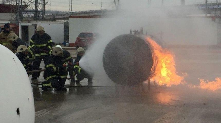 Petrol Şirketi Y&ouml;neticilerine Yangın Eğitimi Verildi