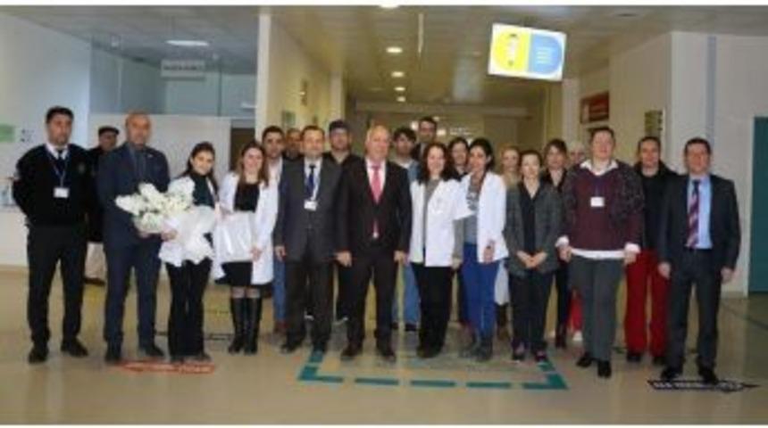 Başkan Uyan, Tıp &Ccedil;alışanlarının Bayramını Kutladı.