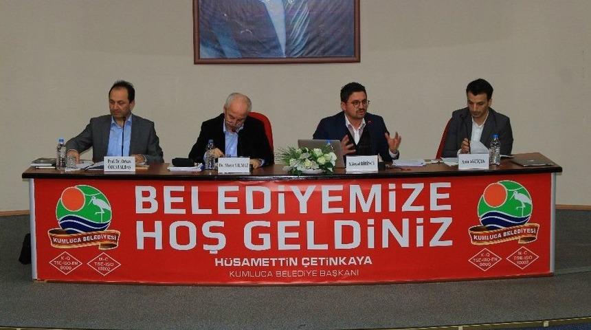 Cumhurbaşkanlığı Sistemi Kumluca&rsquo;da Konuşuldu