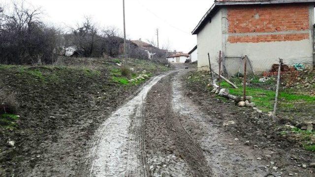 Mahalleye Dönüşen Köylerde Çalışmalar Arttırıldı