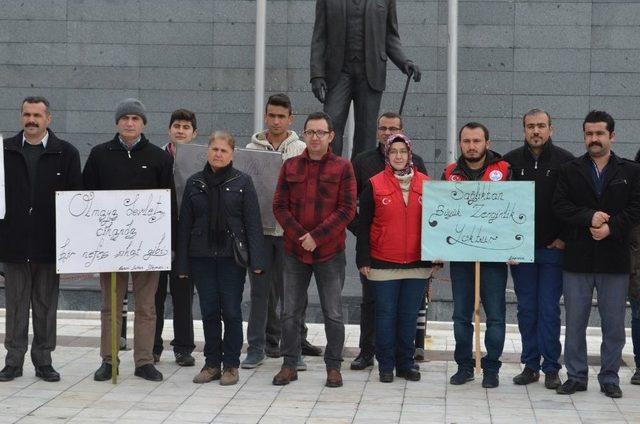 Kula’da Tıp Bayramı Yürüyüşü