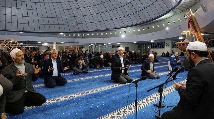 Şehitler Y&acirc;d Edildi