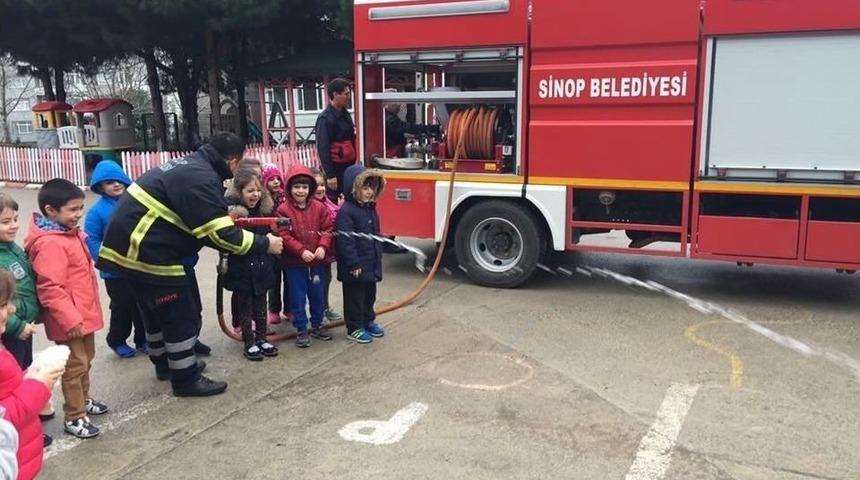Ana Sınıflarına Uygulamalı Yangın Tatbikatı