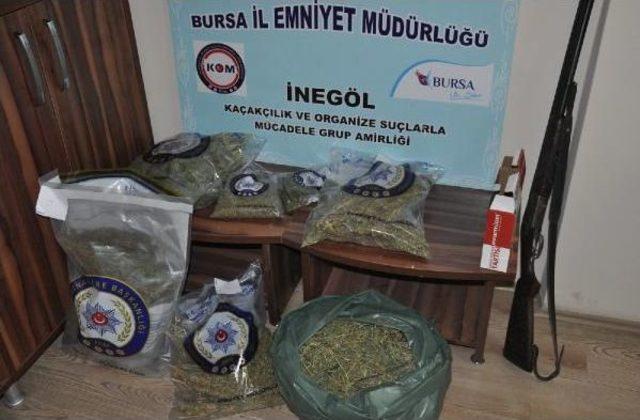 İki Kızın Kaldığı Evde 7 Kilo Esrar Bulundu