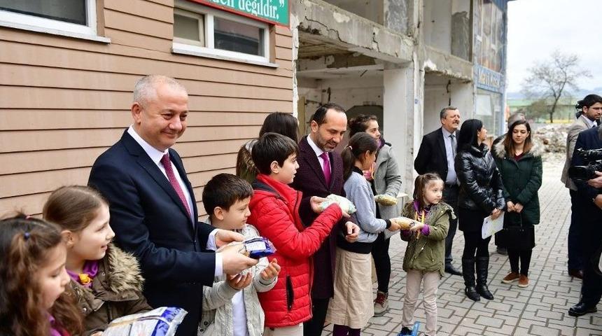 &Ouml;ğrencilerden &Ouml;rnek Davranış