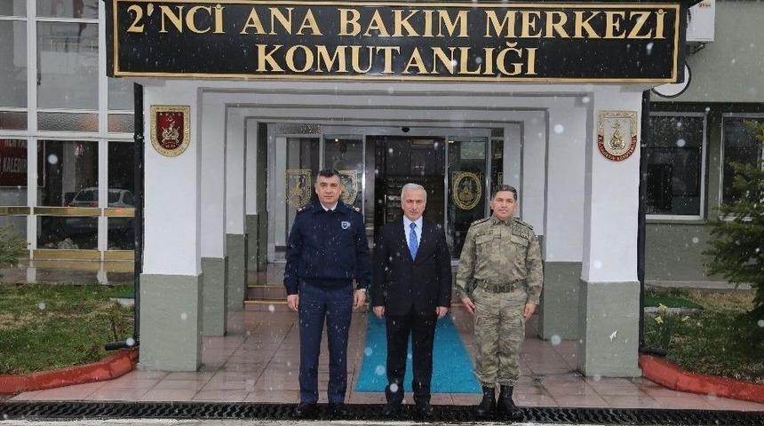 Vali Kam&ccedil;ı 2. Ana Bakım Merkezi M&uuml;d&uuml;rl&uuml;ğ&uuml;n&uuml; Ziyaret Etti