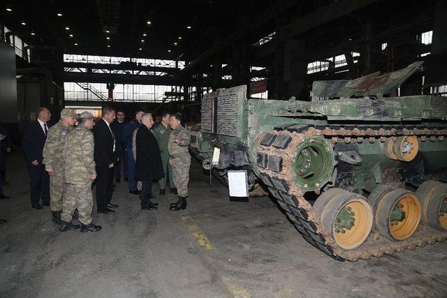 Vali Kamçı 2. Ana Bakım Merkezi Müdürlüğünü Ziyaret Etti