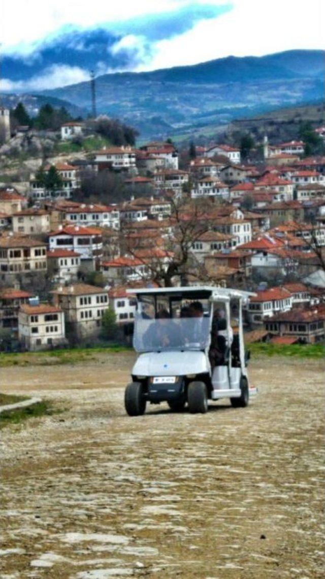 Safranbolu Mezarlığında Golf Aracı Hizmeti