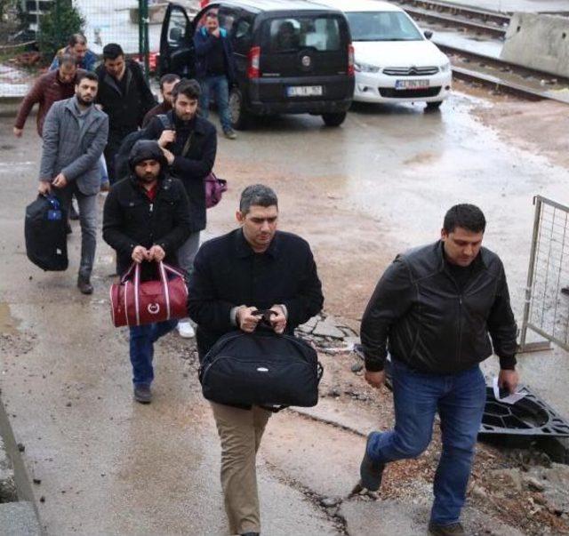 Kocaeli'de Fetö Şüphelisi 7 Kişi Adliyeye Sevk Edildi