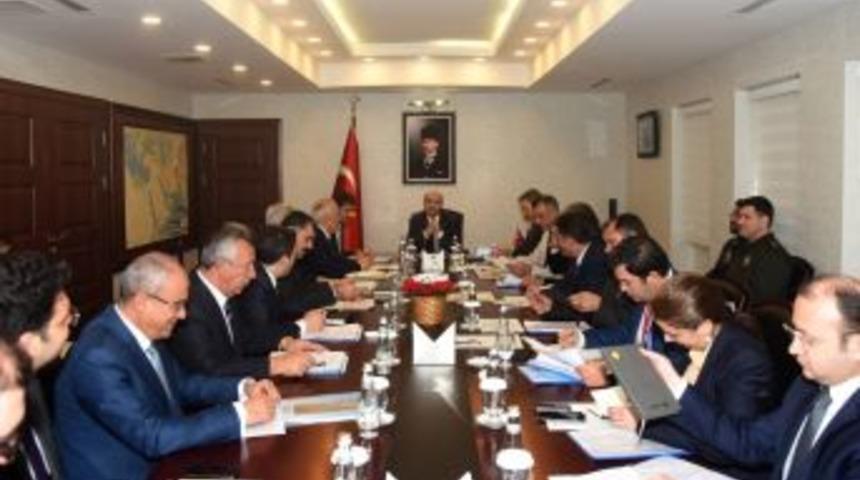 Vali Demirtaş Kaymakamlar İle Buluştu