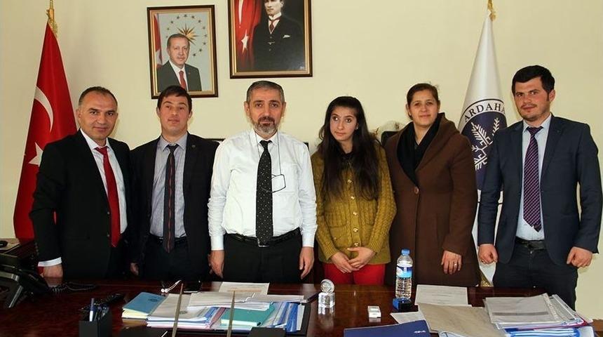 &Ouml;zel Eğitim Kurumundan Rekt&ouml;r Biber&rsquo;e Hayırlı Olsun Ziyareti