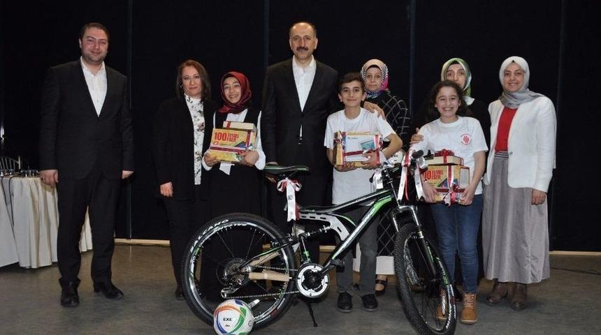 &Ccedil;ocuklar İstiklal Marşı&rsquo;nı En G&uuml;zel Şekilde Okumak İ&ccedil;in Yarıştı