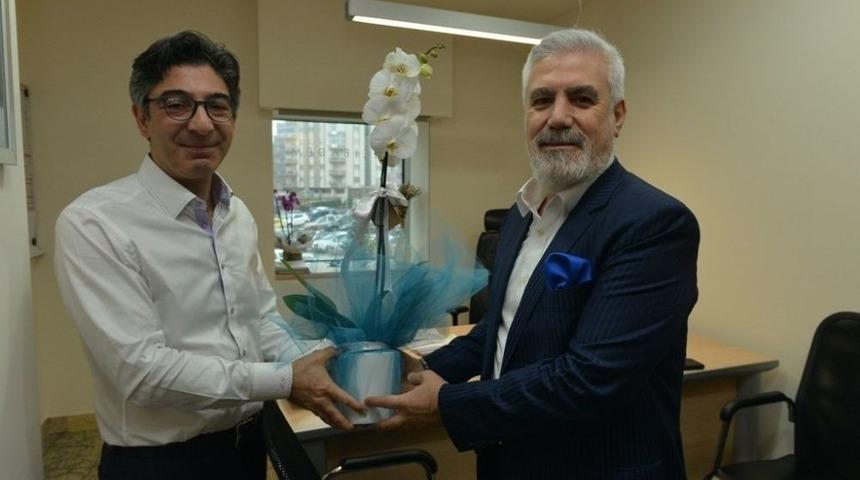 Bozbey&rsquo;den Sağlık &Ccedil;alışanları İ&ccedil;in Saygı &Ccedil;ağrısı