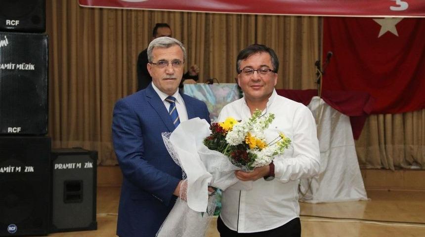 İstiklal Marşının Kabul&uuml; Programına Yoğun İlgi