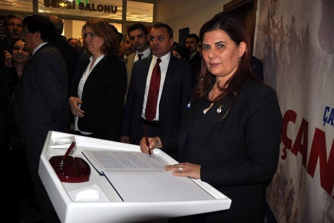 &Ccedil;anakkale 1915 Gezici M&uuml;zesi Aydınlılarla Buluştu