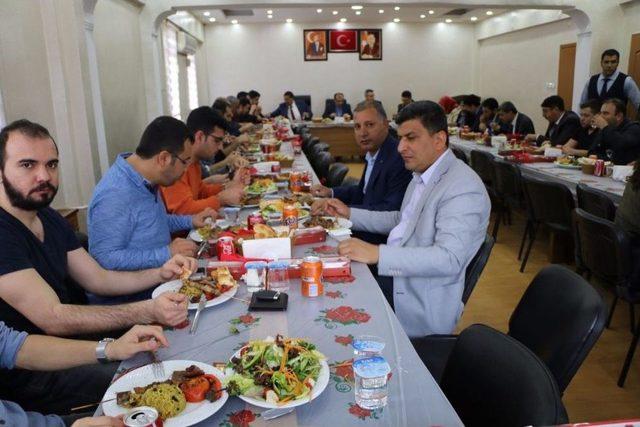 Başkan Özyavuz Sağlık Çalışanlarının Tıp Bayramını Kutladı