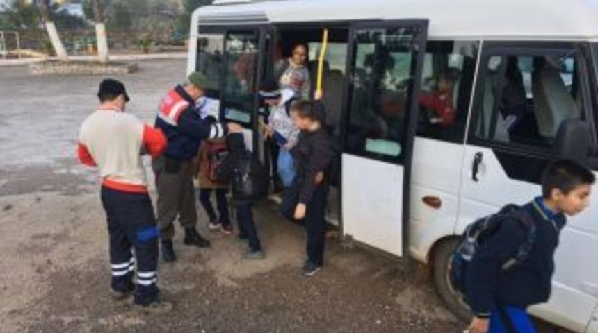Bodrum&rsquo;da Jandarma Ekipleri Okul Taşıtlarını Denetlendi