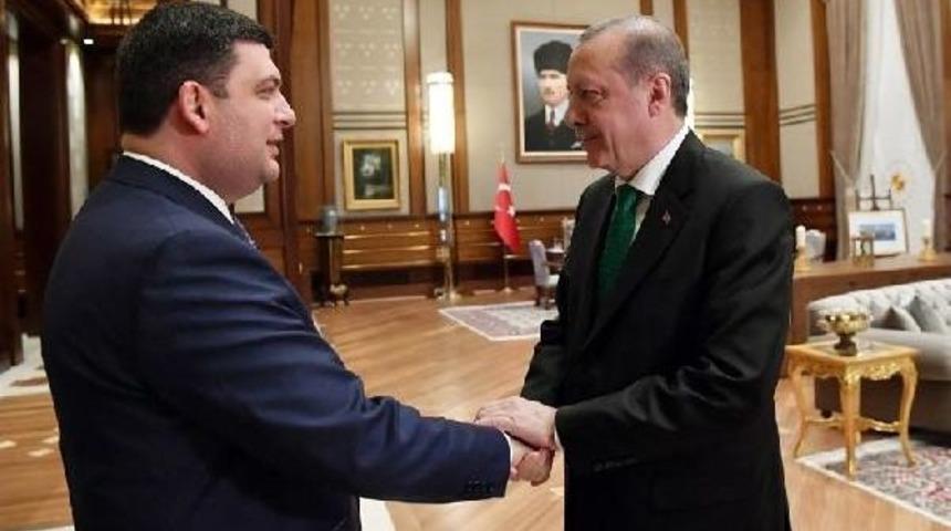 Cumhurbaşkanı Erdoğan, Ukrayna Başbakanı Groysman'ı Kabul Etti