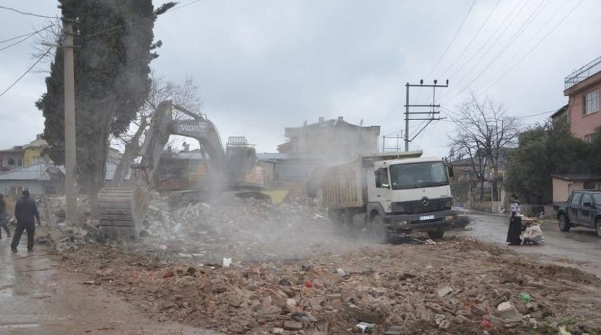 Davud-i Kayseri Hazretleri T&uuml;rbesinin Etrafındaki Evler Yıkılıyor