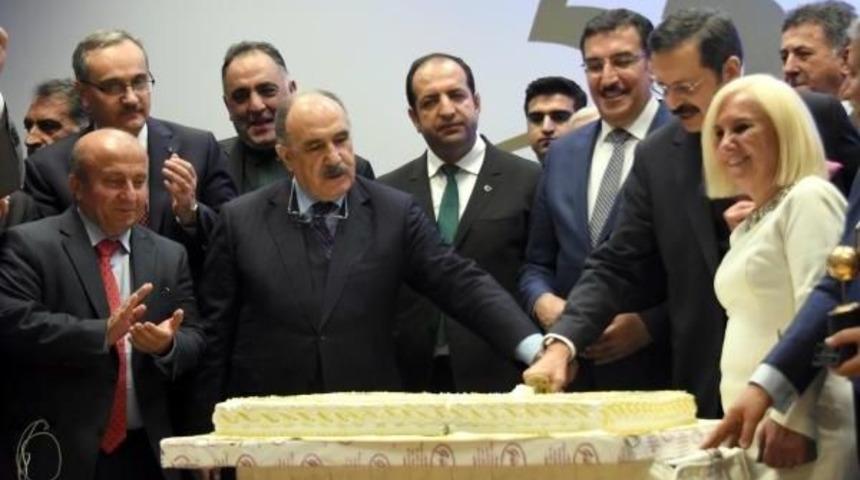 Bakan T&uuml;fenk&ccedil;i: Hollanda'ya Ekonomik Yaptırım D&uuml;ş&uuml;nm&uuml;yoruz (3)