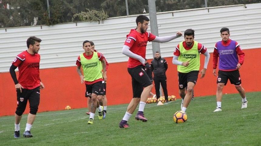 Adanaspor&rsquo;da Akhisar Belediyespor Ma&ccedil;ı Hazırlıkları S&uuml;r&uuml;yor