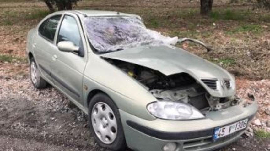 Kırkağa&ccedil;&rsquo;ta Feci Kaza: 2 &Ouml;l&uuml;, 2 Yaralı