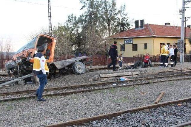 Demiryolu Tamir Makinesi Devrildi: 3 Işçi Öldü (3)